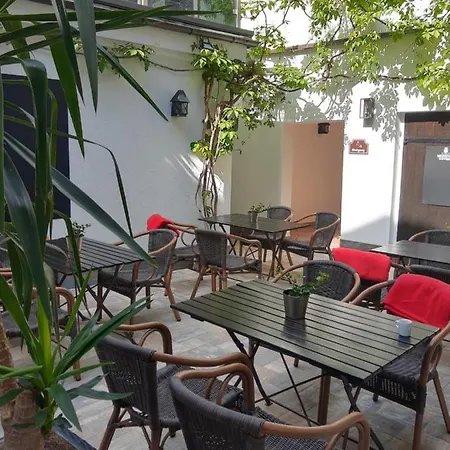 Ξενοδοχείο Weisses Ross 3*