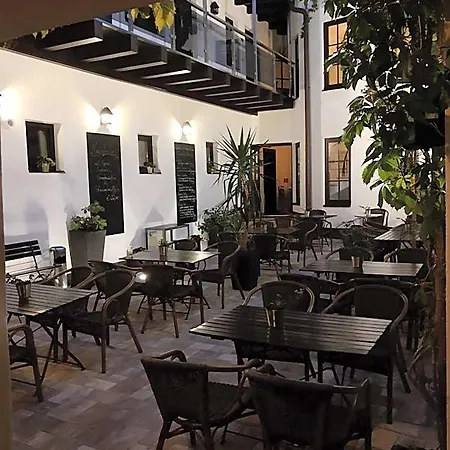Hotel Weisses Ross 3*