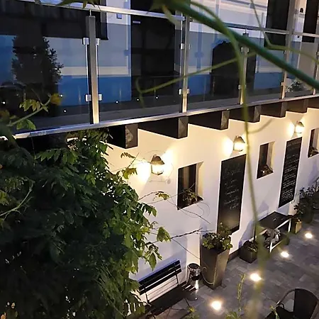 Weisses Ross Hotel