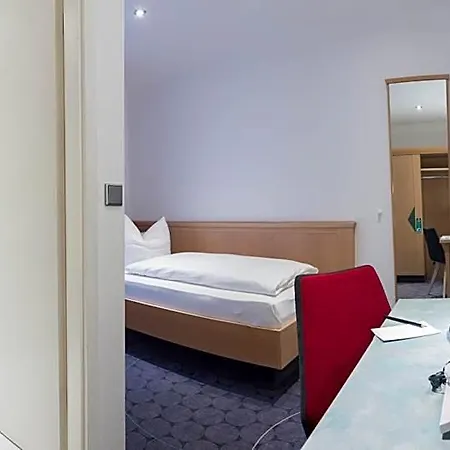 Weisses Ross Hotel